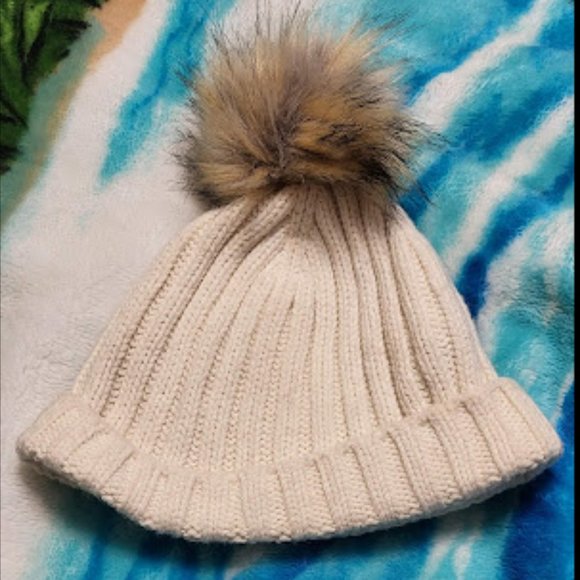 J. Crew Accessories - J. Crew Women's Cream NWT Beanie Hat With Pompom 🥳HP🥳